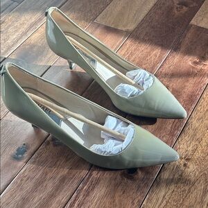 Michael Kors Women's Taupe Patent Kitten Heel Pumps